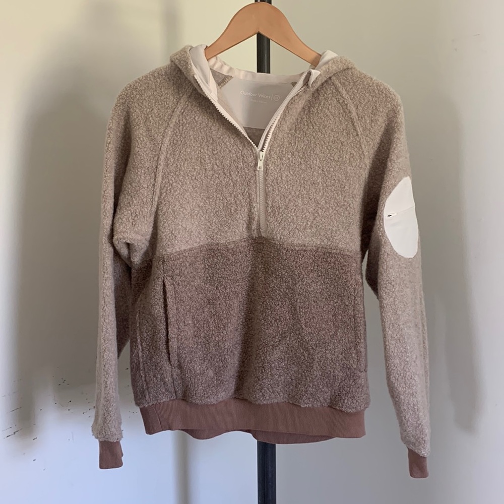 Outdoor Voices pullover